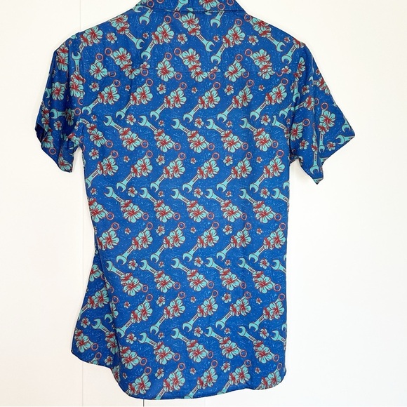 Dixxon GET LEI'D PARTY SHIRT Medium women’s Hawaii  button down blue floral - Picture 3 of 8